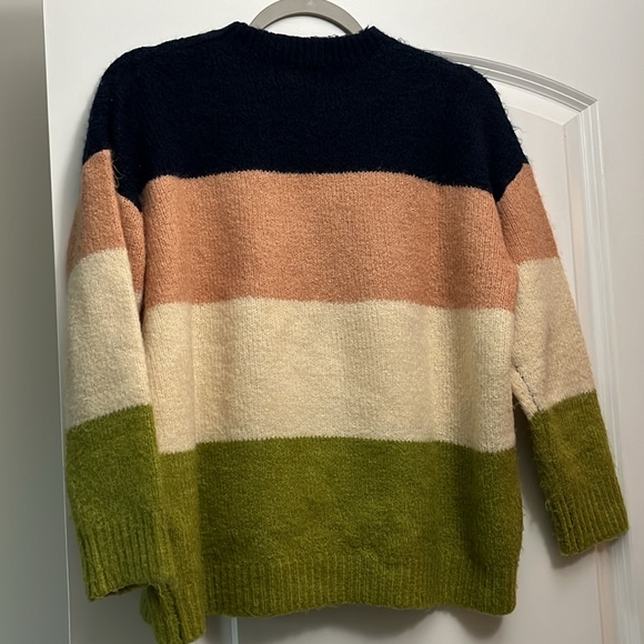 Color block sweater - Picture 4 of 5